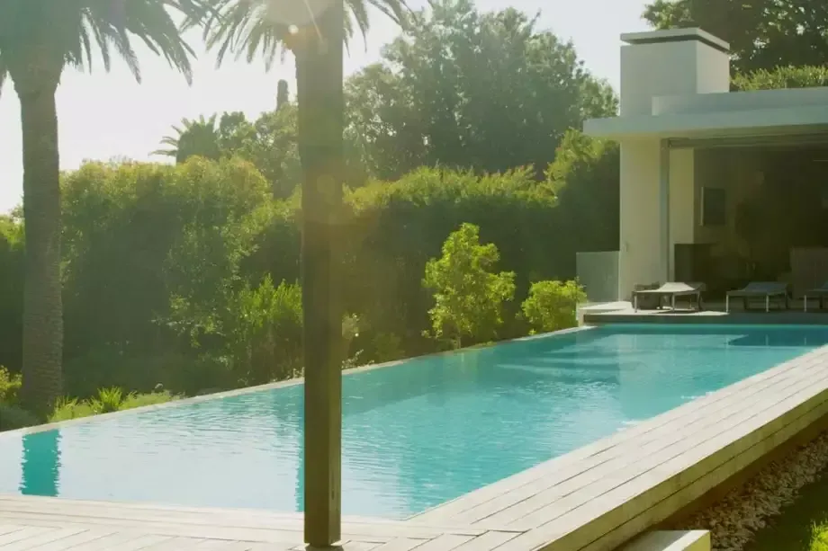 Couloir de nage - (11 x 2,95 x 1,50 m )